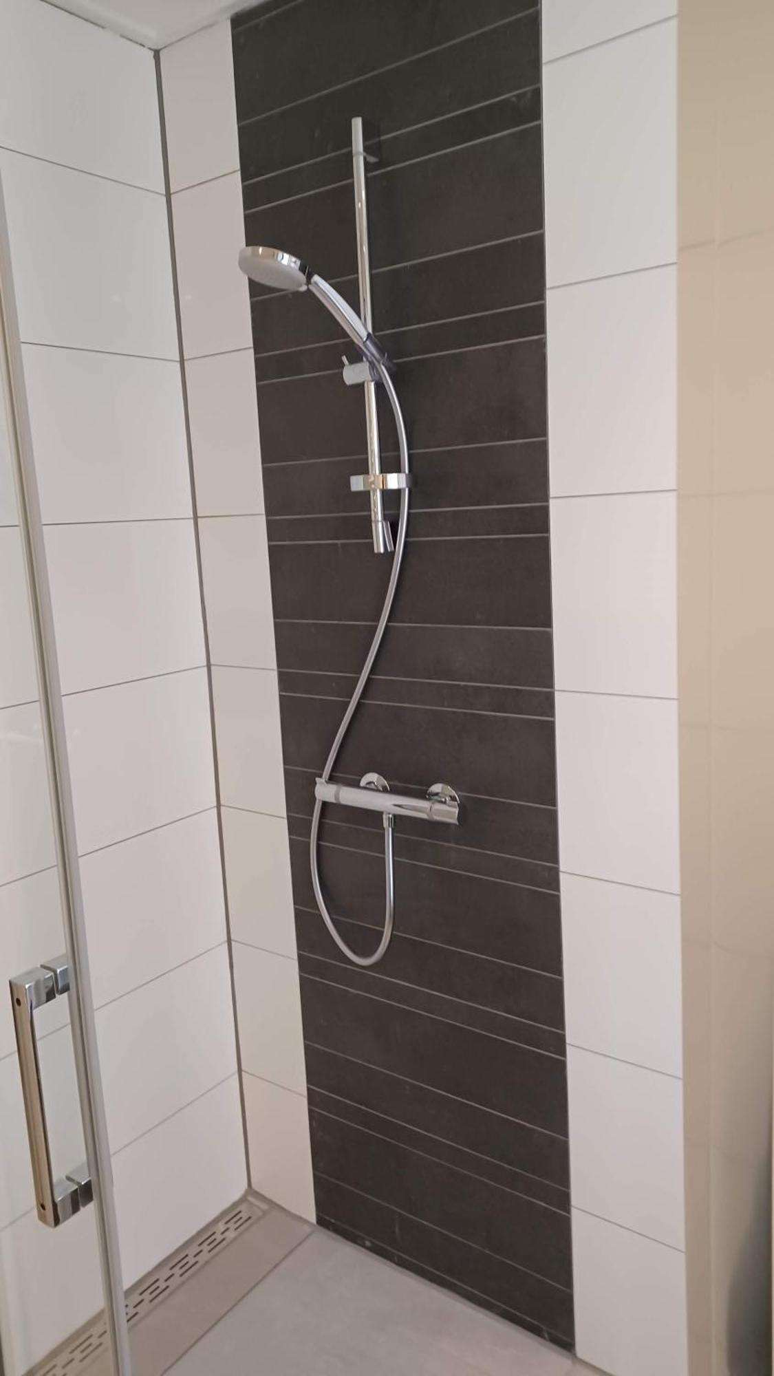 Karakteristiek Huis In Centrum Winsum Met Nieuwe Badkamer 外观 照片