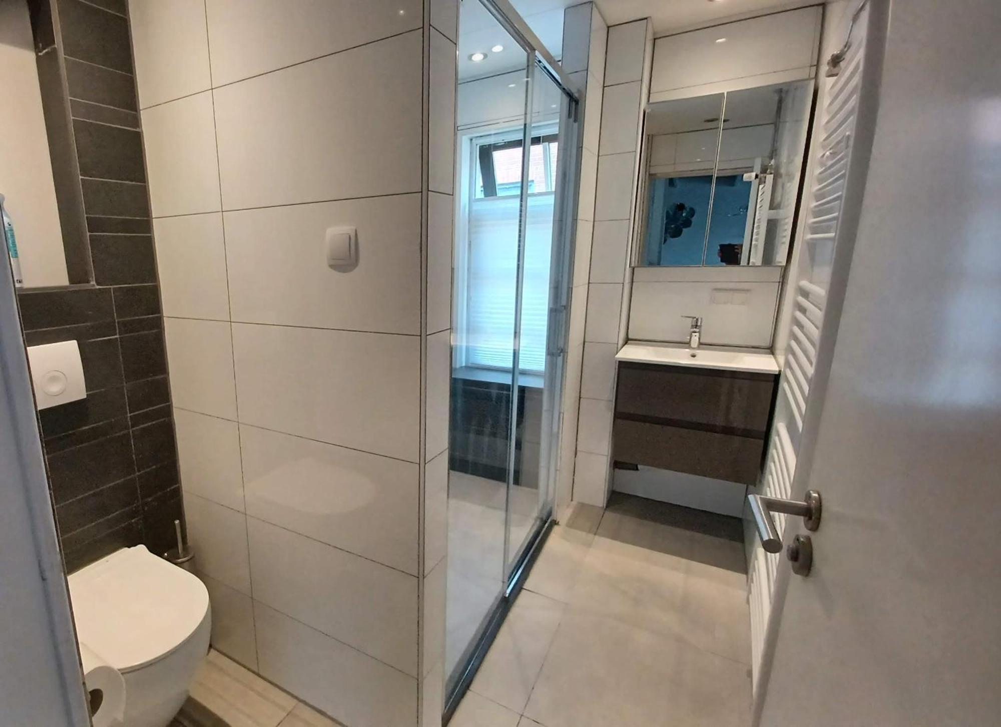 Karakteristiek Huis In Centrum Winsum Met Nieuwe Badkamer 外观 照片